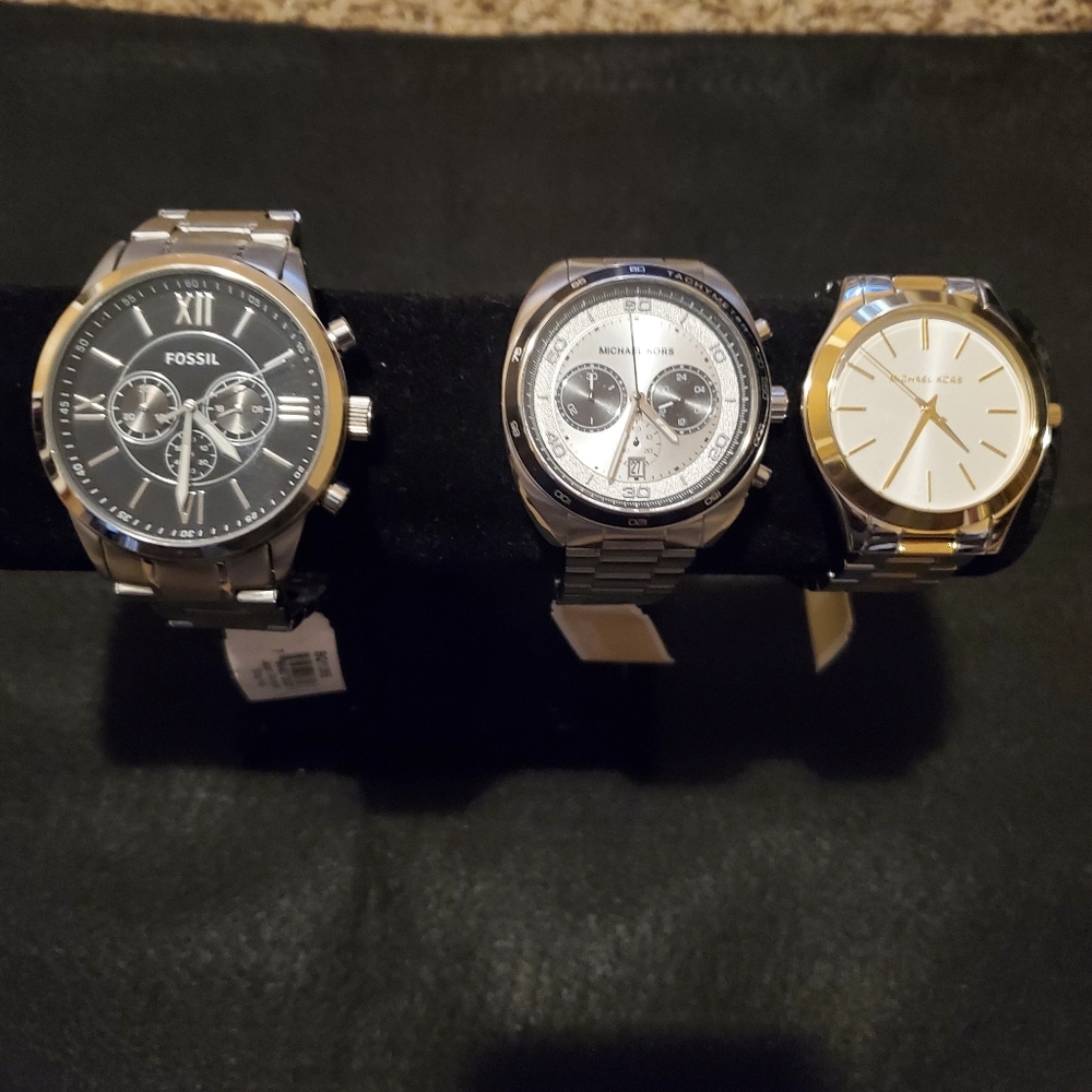 Michael Kors Watch - Picture 4 of 4